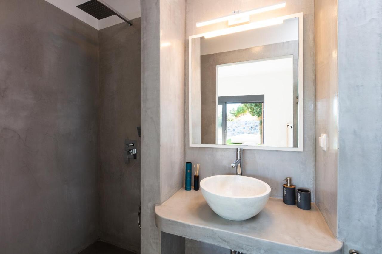Villa Sea-Esta, Adults Only Sellia  Luaran gambar