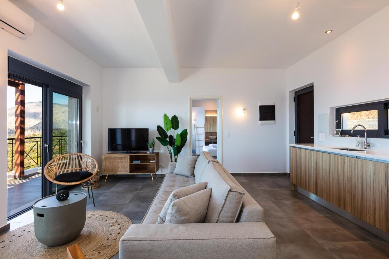 Villa Sea-Esta, Adults Only Sellia  Luaran gambar